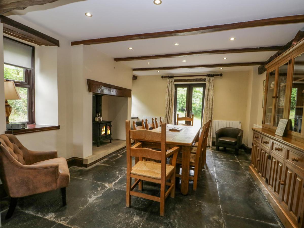 Ewedale Farm Villa Ulverston Exterior photo