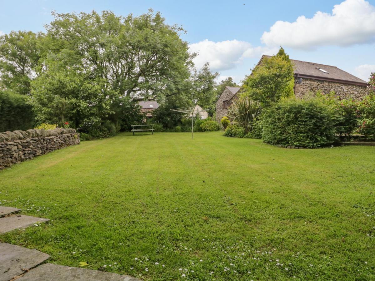 Ewedale Farm Villa Ulverston Exterior photo