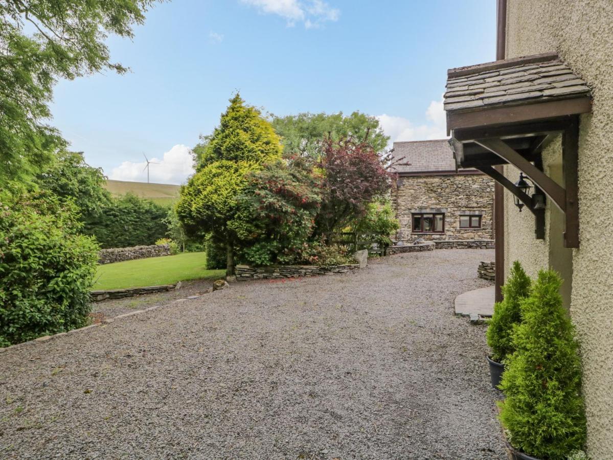 Ewedale Farm Villa Ulverston Exterior photo